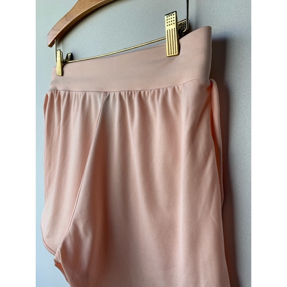 Small, Nike, peachy pink π soft athletic shorts with pockets - Picture 7 of 13